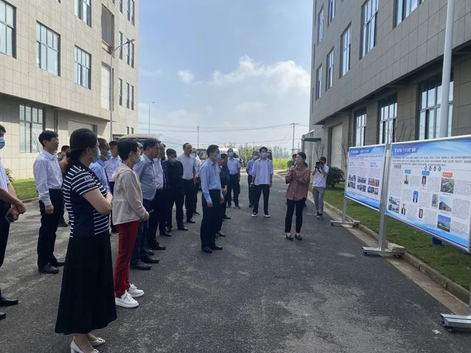 凝聚智慧力量 服務(wù)鄉(xiāng)村振興——徐州市委統(tǒng)戰(zhàn)部深入調(diào)研民建會(huì)員企業(yè)，共繪“三鄉(xiāng)工程”新畫卷